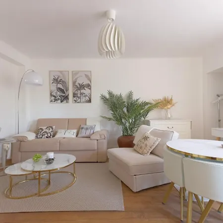 Hight Standing Point Croisette *